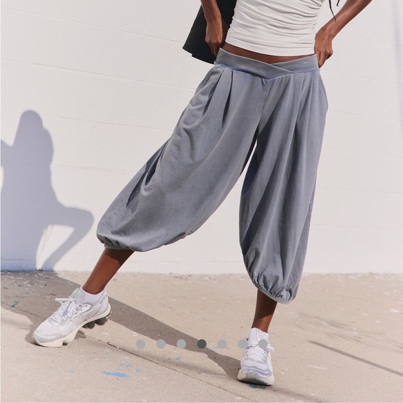 FP Movement by Free People Pants - FP MOVEMENT by Free People Hot Shot Sashay Pants, Blue Color, Size Medium, NWOT